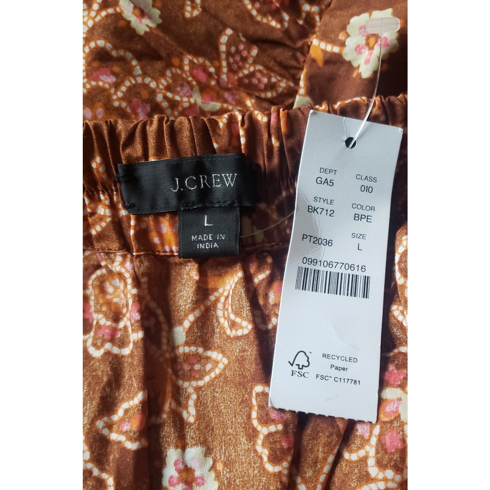 11. J.Crew Tiered pull-on maxi skirt in vintage vines - Picture 10 of 11